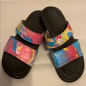 Nike Benassi Custom Sldes